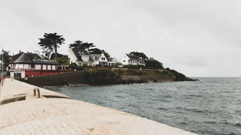 À Brest, un conseil qui touche sorties et plage