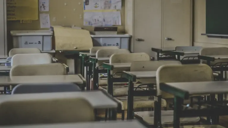 À Courbevoie, la chaleur modifie écoles et services