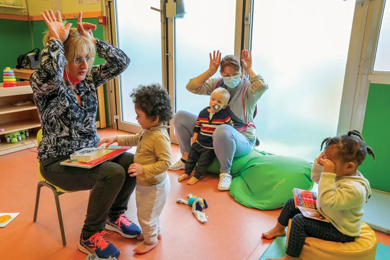 À Créteil, les jeunes parents gagnent deux lieux de répit