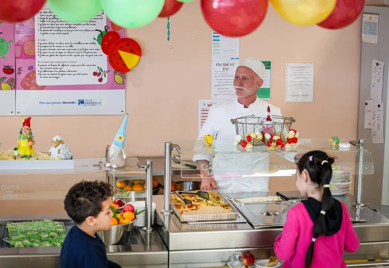 À Marseille, l’inscription à la cantine se joue en ligne