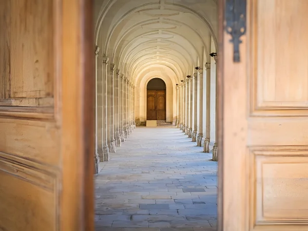 À Caen, les secrets de l’abbaye en visite famille cet été