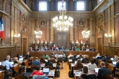 Bordeaux : assister gratuitement au Conseil municipal