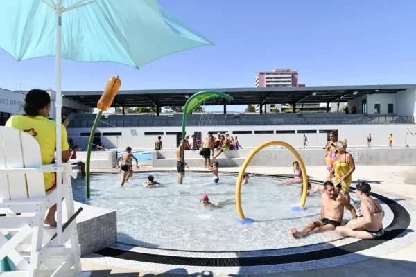 Montpellier : le centre aquatique Neptune inaugure ses nouveaux bassins