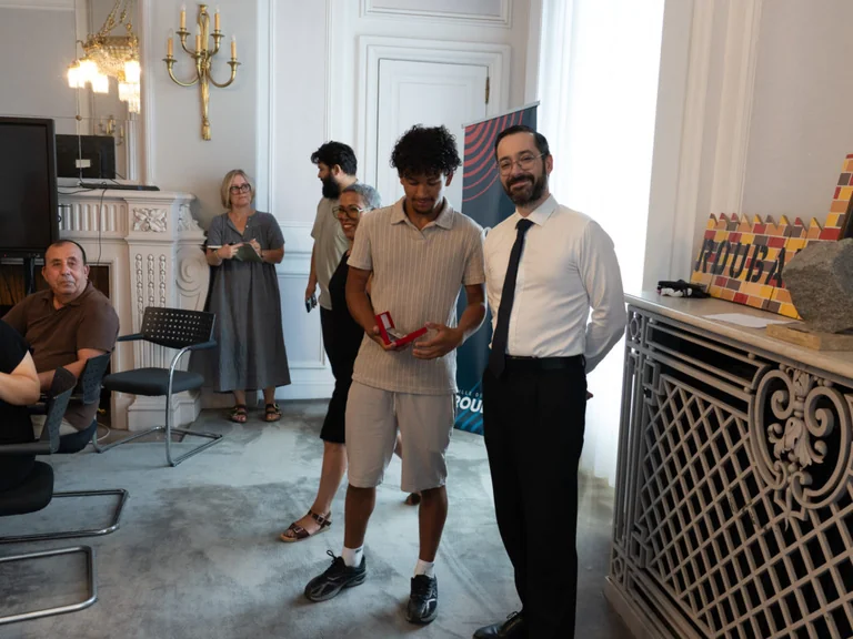 À Roubaix, trois amis face aux flammes à l’école Camus