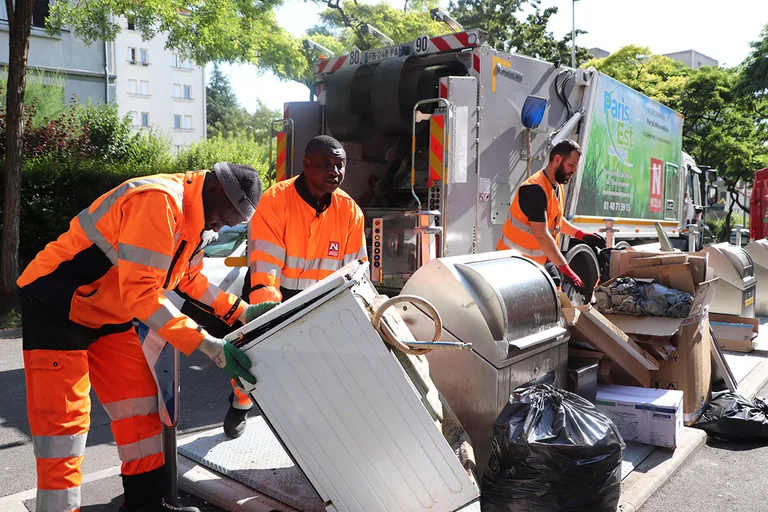 Nogent-sur-Marne : une visite gratuite du centre de tri pour comprendre le recyclage