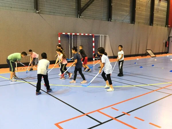 Stages de natation à Sevran : deux semaines pour apprendre à nager à l'Aquarena